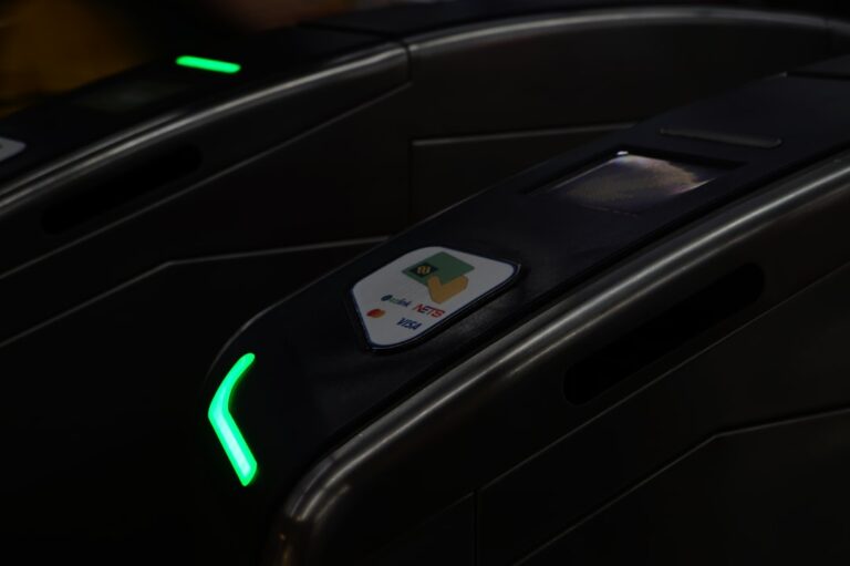 Photo cashless payments